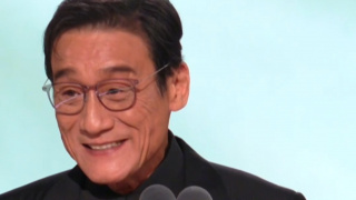男女一边摸一吻胸做爽视频